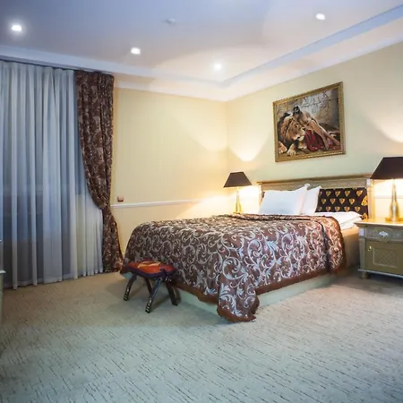 фараон Hotel 4*