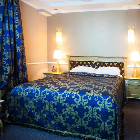 Hotell фараон 4*
