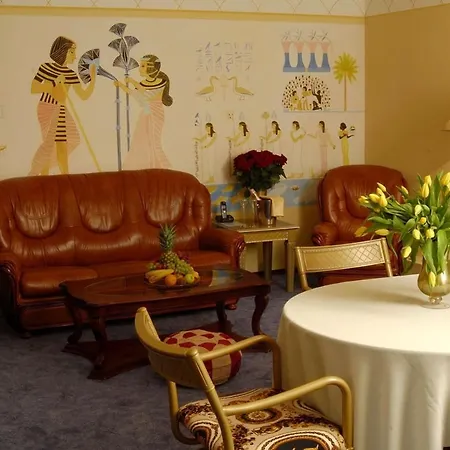 Hotel фараон 4*
