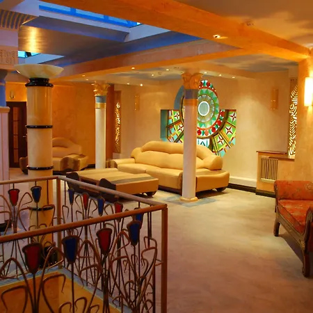 фараон Hotell Kiev