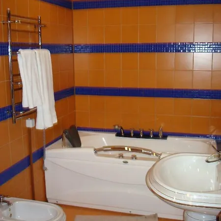 фараон 4*